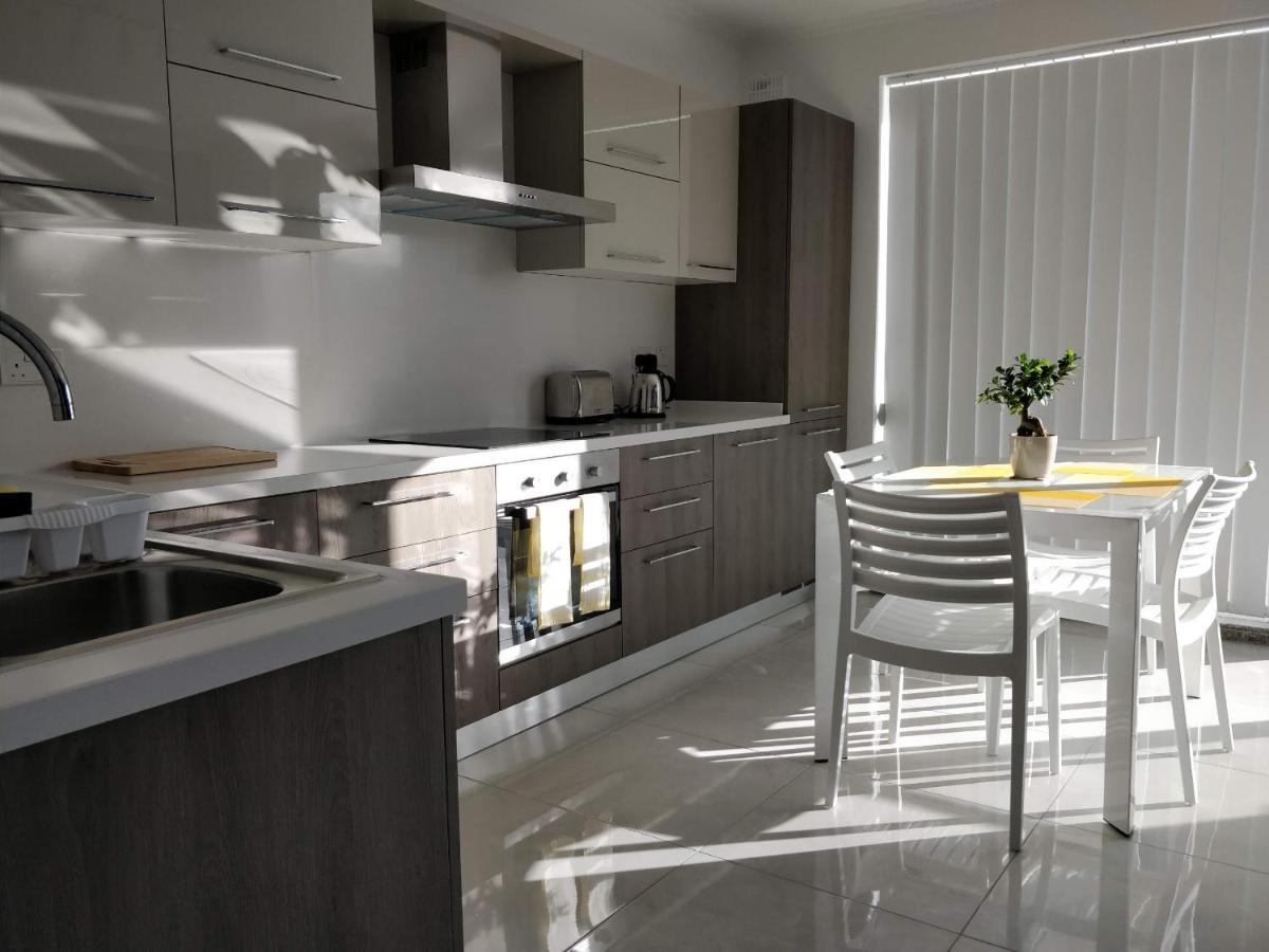 Sea View Penthouse With Large Terrace Irom1-1 Appartement Marsaskala Buitenkant foto